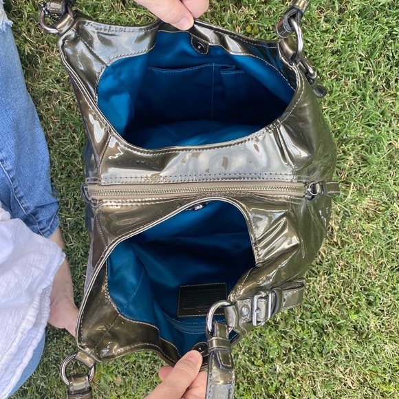 Coach purse - Picture 5 of 9